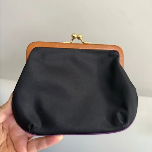 Dooney & Bourke Kisslock Nylon Black and Brown Clasp Coin Purse Purple Trim - Picture 2 of 9